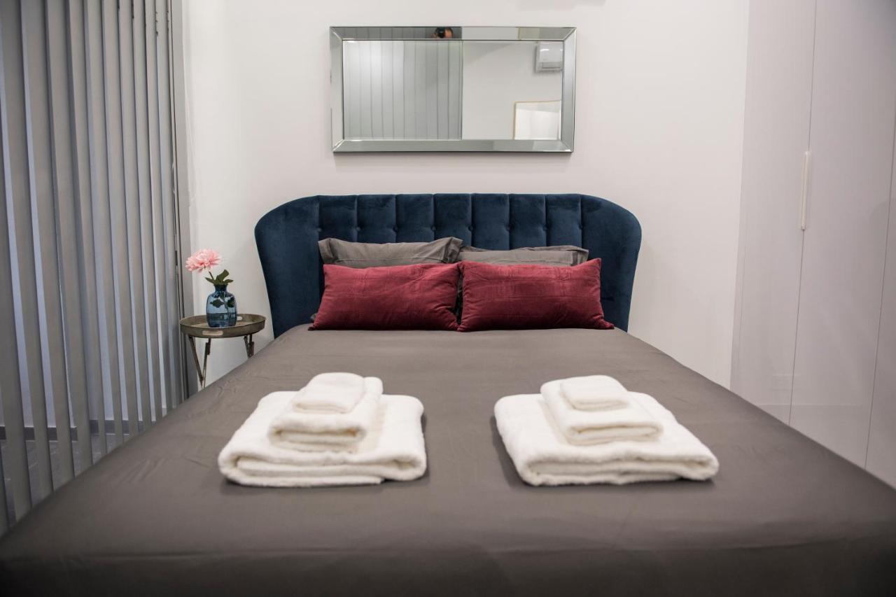 Skin Suites-Luxury Living Nikosia Bagian luar foto